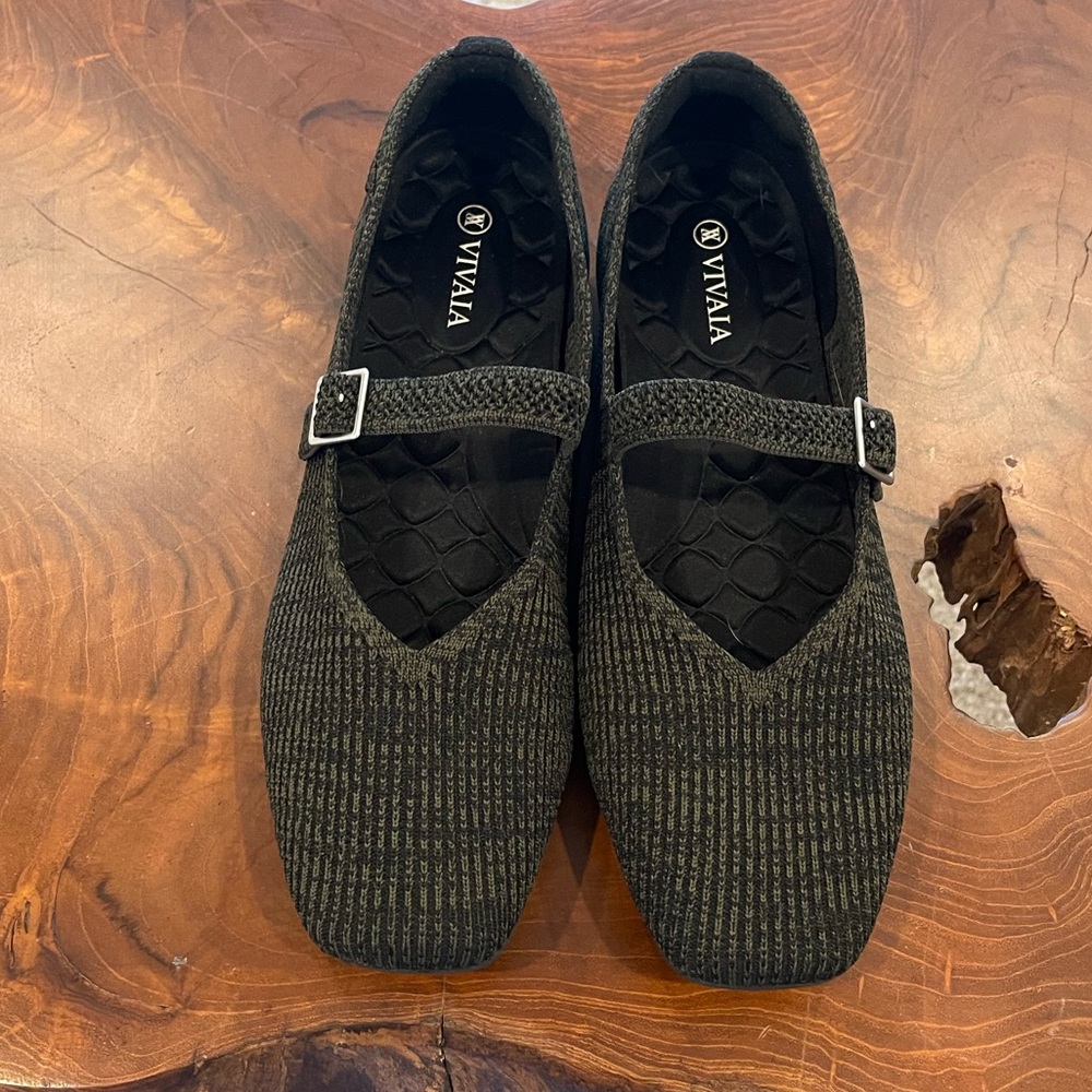 Vivaia Square Toe Mary Jane Ballet Flats Size 40.5